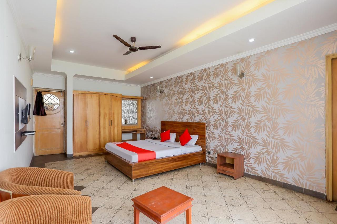 Oyo 71042 Sahara Estate Otel Gorakhpur Dış mekan fotoğraf